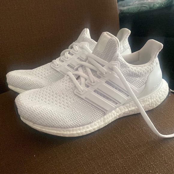 adidas Shoes - New, Never Worn Women’s Adidas!